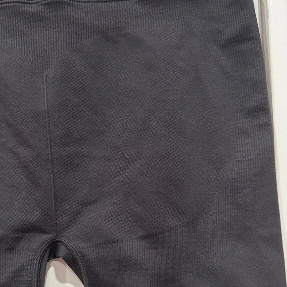 PINK Victoria's Secret Black Biker Shorts with Striped Waistband (A1-4) - Picture 4 of 6